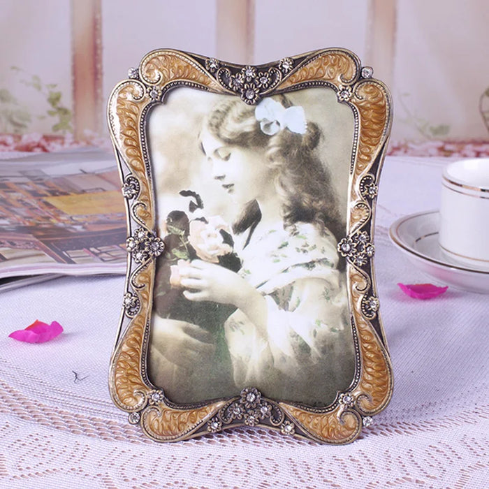 TT Retro Photo Frame Creative European 7-Inch 6-Inch 8-Inch 10-Inch Metal Ornaments Photo Frame