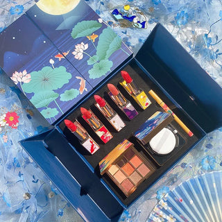 TT Palace Museum Joint Name Carved Lipstick Kit Chinese Style Gift Box Big Brand Beauty Lip Gloss Cosmetics Group