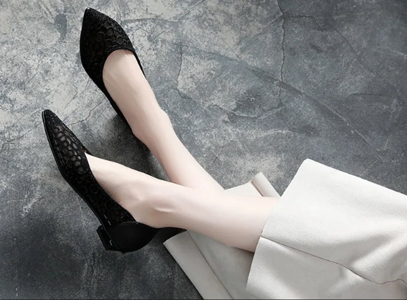 New Fashionable women flat shoes