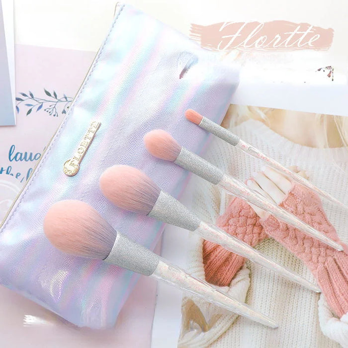 TT Makeup Brush Set Pearlescent Eye Shadow Lip Brush Powder Brush Repair Blush Brush Containing Brush Bag