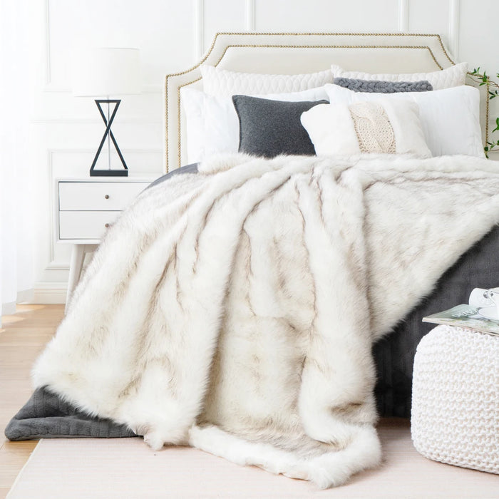 Battilo Faux Fur Blanket Plaid for Sofa Luxury Fox Fur Throw Blanket Winter Warm Fluffy Soft Blankets Bedspread on the Bed