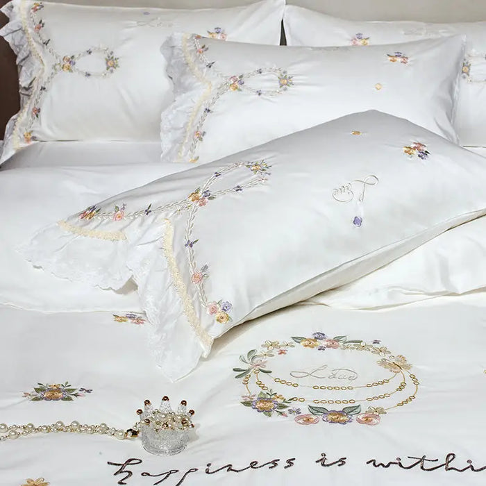 European Flowers Embroidery White Bedding Set 100% Cotton Romantic Princess Wedding Quilt/Duvet Cover Bed Sheet Pillowcases