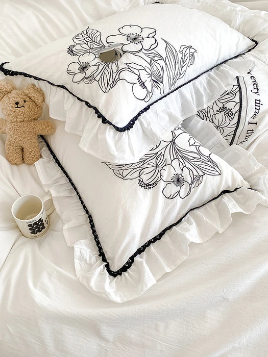 Pastoral Black White Washed Cotton Four-Piece Set Super Soft Simple Embroidered Quilt Cover Bed Sheet Ins Bedding Plant Flower