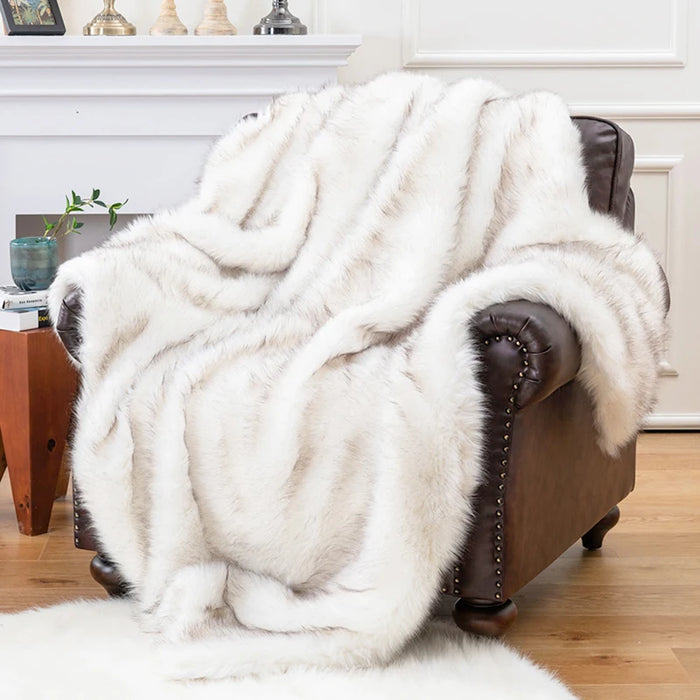 Battilo Faux Fur Blanket Plaid for Sofa Luxury Fox Fur Throw Blanket Winter Warm Fluffy Soft Blankets Bedspread on the Bed