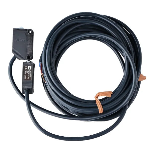 In stock E3Z-LL61 0.5M Photoelectric sensor 300 mm NPN Light-ON/Dark-ON 0.5 m cable