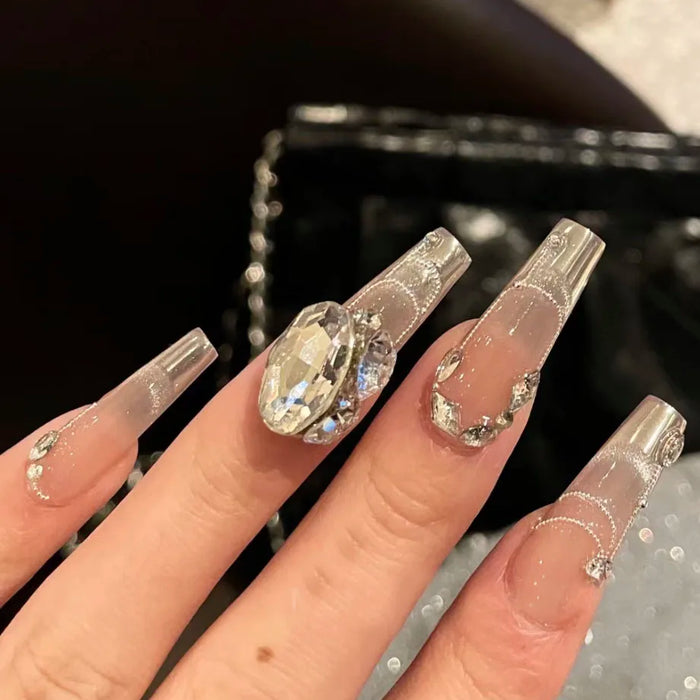 Splashing Wealth and Luxury Nail Art, Oversized Diamond, Explosive Flash, Wearing Nail Art, Detachable Nails, Wearing Armor