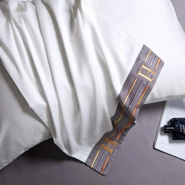 White Gray Pure Cotton Bedding Set 4pcs Stripe Embroidered Solid Color Hotel Duvet Cover Fitted Sheet Pillowcases Home Textile