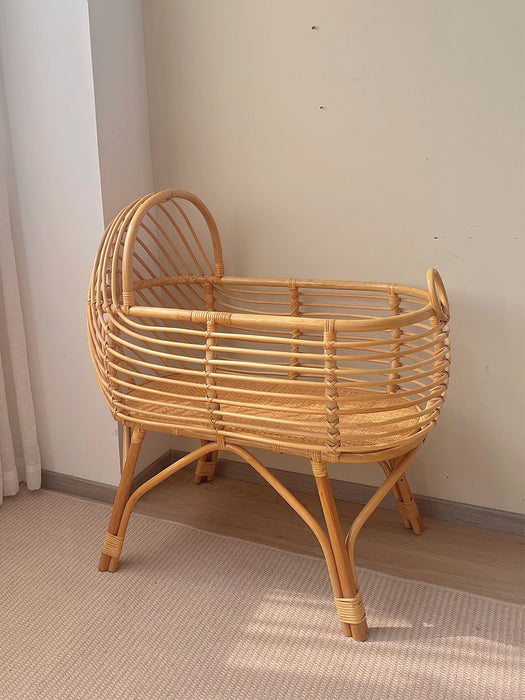 Rattan furniture rocking baby bedspread, high protective fence, anti-falling cart, cradle, sleeping basket, movable.