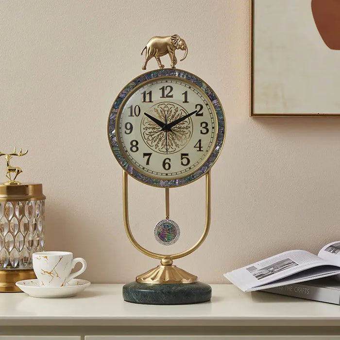 Light Luxury Pure Brass Art Table Clock Modern Simplicity Living Room High-end Mute Clock Decoration Creative Villa Decoration