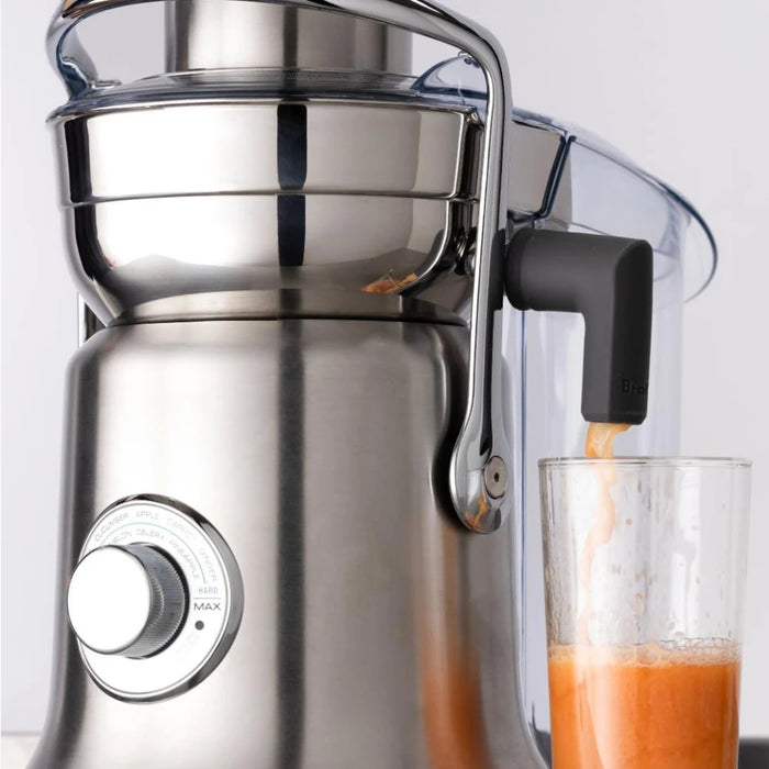 The most popular centrifugal juicer in the bar industry, brushed stainless steel